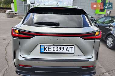 Позашляховик / Кросовер Lexus NX 2022 в 
