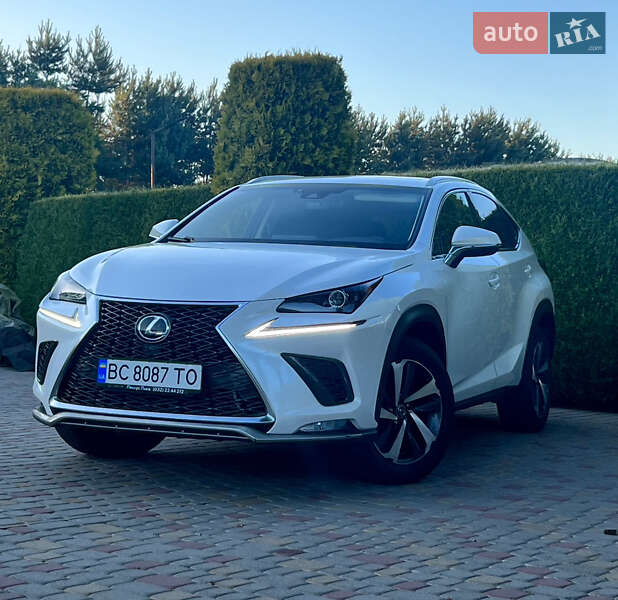 Внедорожник / Кроссовер Lexus NX 2017 в Львове