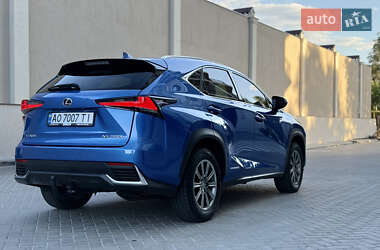 Внедорожник / Кроссовер Lexus NX 2018 в 