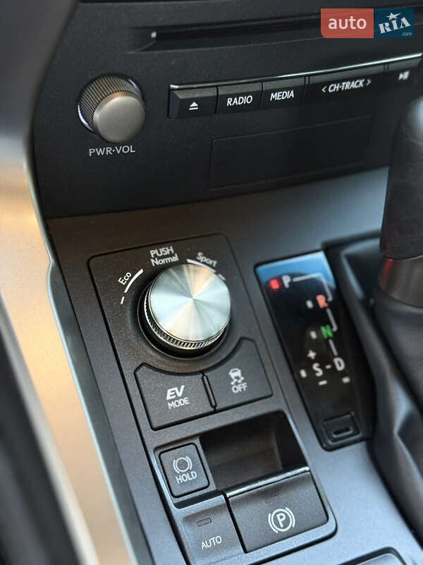 Внедорожник / Кроссовер Lexus NX 2018 в Одессе