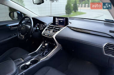 Внедорожник / Кроссовер Lexus NX 2018 в 