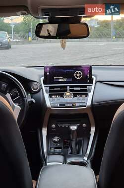 Внедорожник / Кроссовер Lexus NX 2017 в 