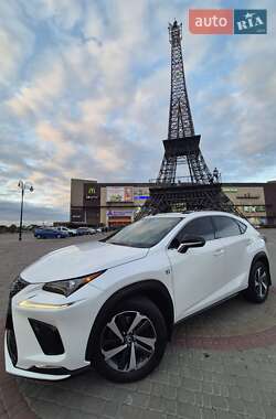 Внедорожник / Кроссовер Lexus NX 2017 в 