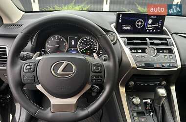 Внедорожник / Кроссовер Lexus NX 2018 в 