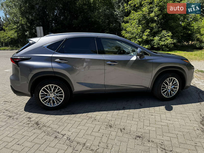 Внедорожник / Кроссовер Lexus NX 2015 в Киеве
