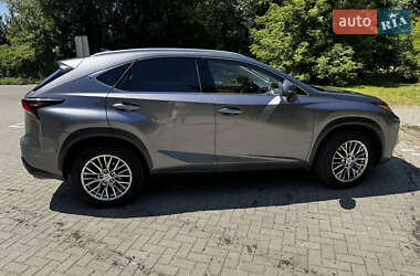 Внедорожник / Кроссовер Lexus NX 2015 в 