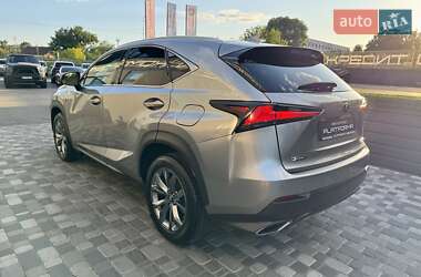 Позашляховик / Кросовер Lexus NX 2021 в 
