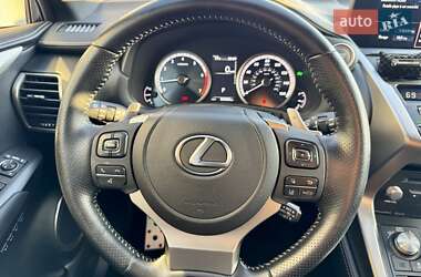Позашляховик / Кросовер Lexus NX 2021 в 
