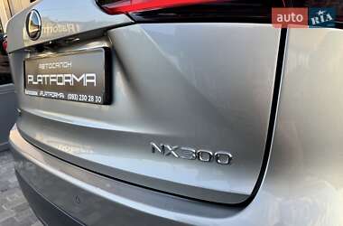 Позашляховик / Кросовер Lexus NX 2021 в 