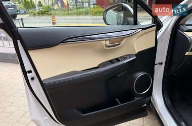 Внедорожник / Кроссовер Lexus NX 2016 в 
