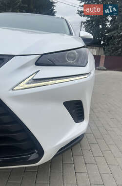 Позашляховик / Кросовер Lexus NX 2017 в Харкові