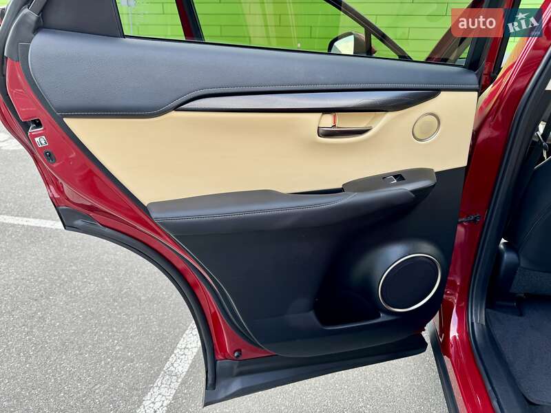Позашляховик / Кросовер Lexus NX 2019 в Києві