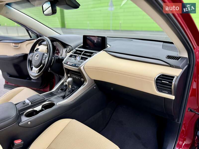 Позашляховик / Кросовер Lexus NX 2019 в Києві