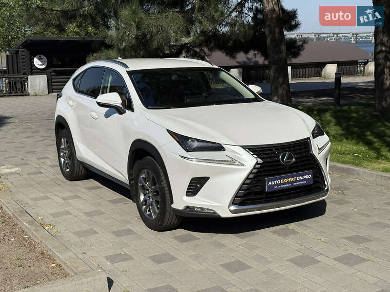 Lexus NX 2018