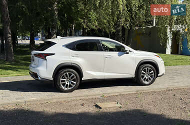 Позашляховик / Кросовер Lexus NX 2018 в 