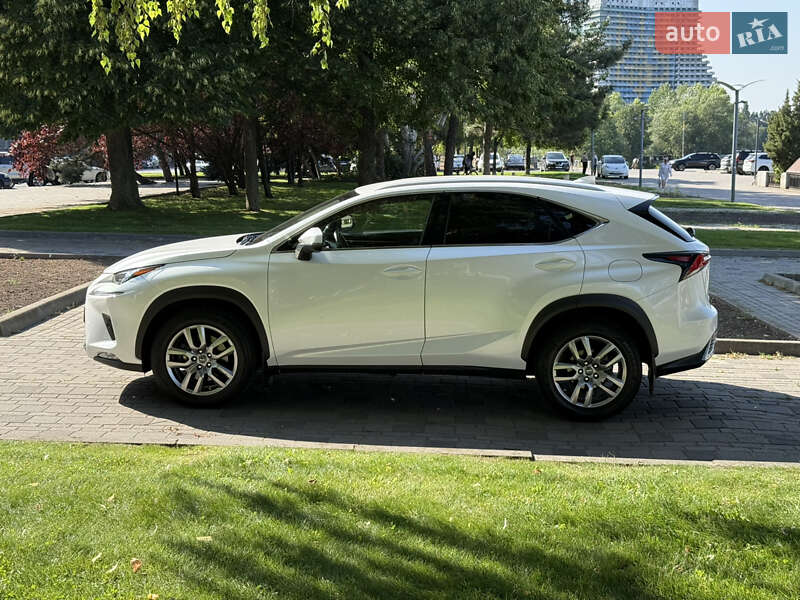 Внедорожник / Кроссовер Lexus NX 2018 в Днепре