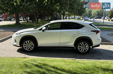 Позашляховик / Кросовер Lexus NX 2018 в 