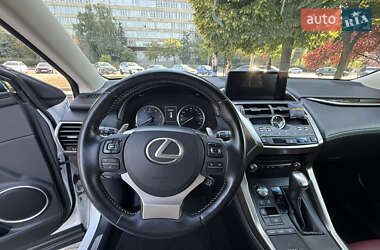 Позашляховик / Кросовер Lexus NX 2018 в 