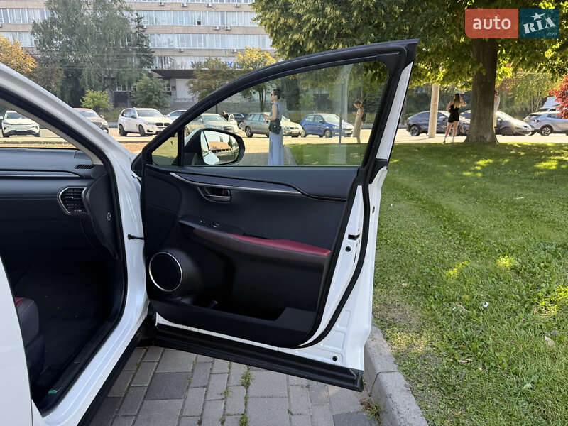 Внедорожник / Кроссовер Lexus NX 2018 в Днепре