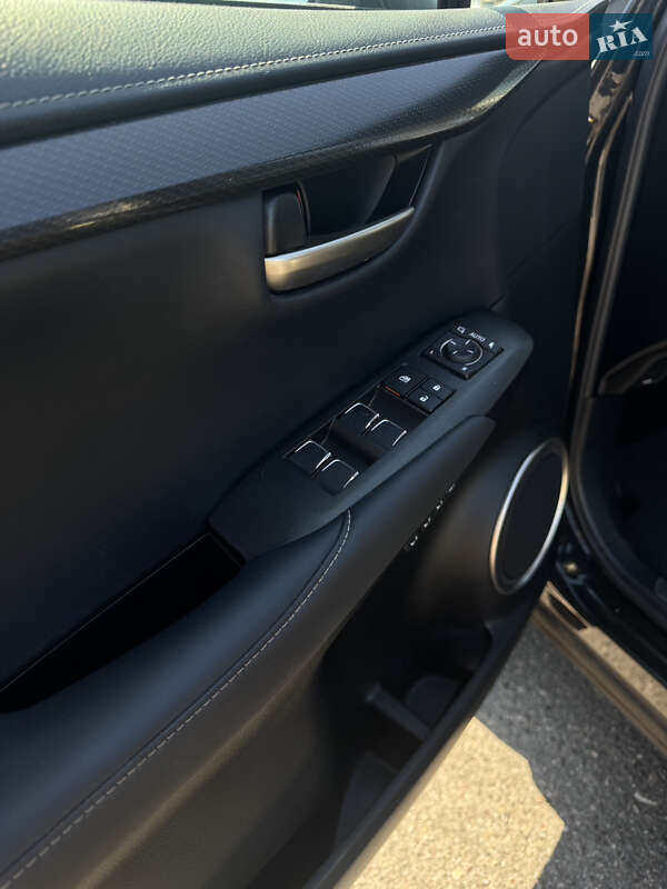 Внедорожник / Кроссовер Lexus NX 2021 в Черкассах