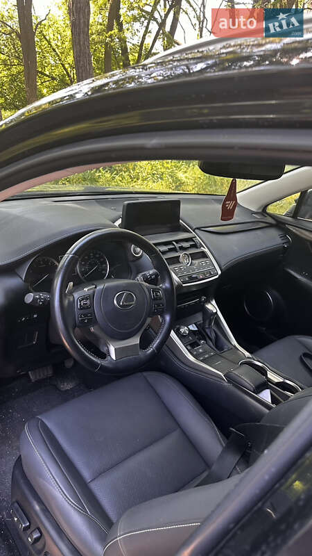 Внедорожник / Кроссовер Lexus NX 2021 в Черкассах