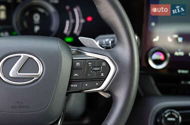 Позашляховик / Кросовер Lexus NX 2023 в 