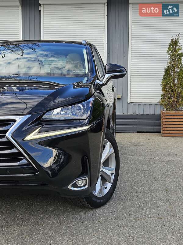 Позашляховик / Кросовер Lexus NX 2016 в Києві