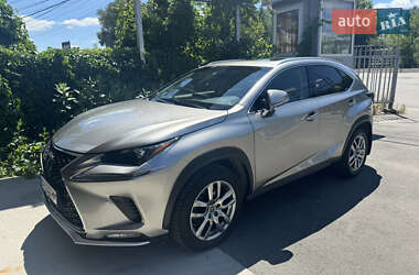 Позашляховик / Кросовер Lexus NX 2017 в Києві