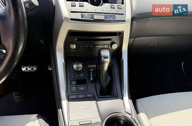 Внедорожник / Кроссовер Lexus NX 2021 в 