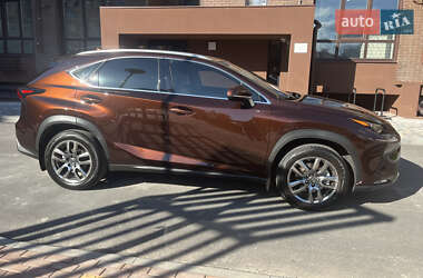 Позашляховик / Кросовер Lexus NX 2018 в 