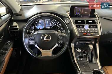 Внедорожник / Кроссовер Lexus NX 2019 в 