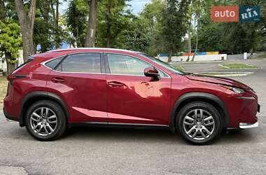 Позашляховик / Кросовер Lexus NX 2016 в 
