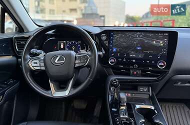 Внедорожник / Кроссовер Lexus NX 2022 в 
