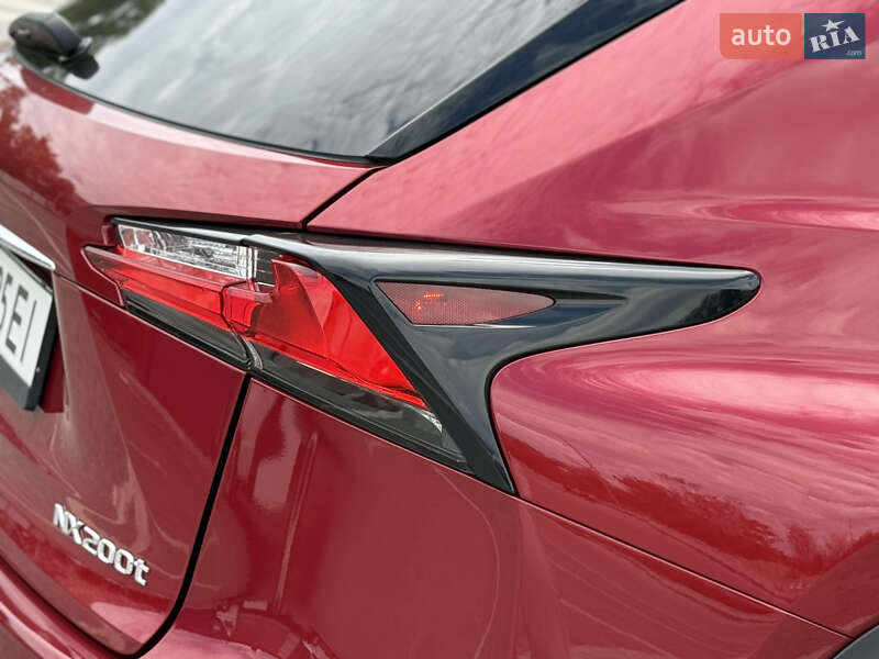 Позашляховик / Кросовер Lexus NX 2016 в Кривому Розі
