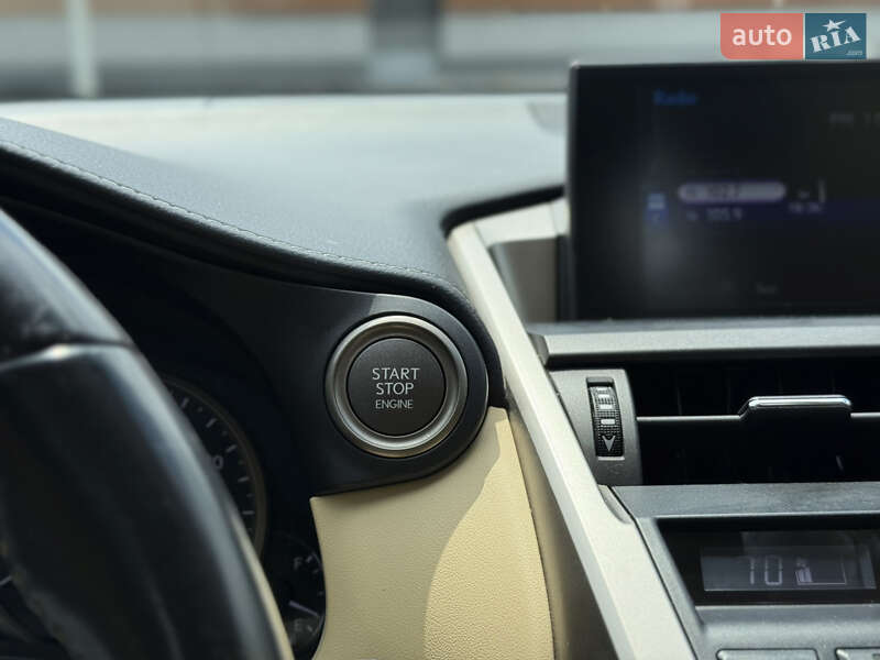 Позашляховик / Кросовер Lexus NX 2016 в Кривому Розі