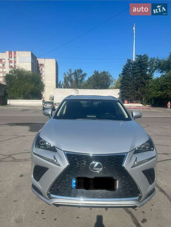 Lexus NX 2016
