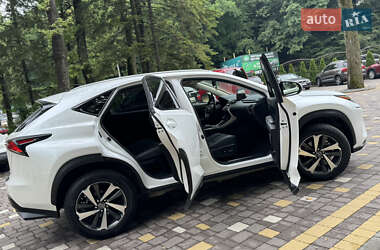 Внедорожник / Кроссовер Lexus NX 2019 в 