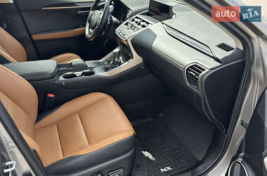 Внедорожник / Кроссовер Lexus NX 2020 в 