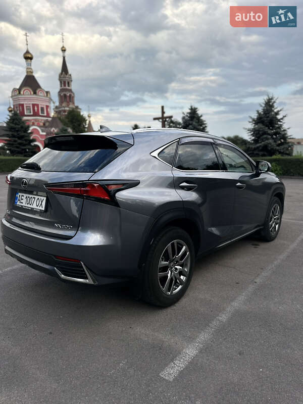 Внедорожник / Кроссовер Lexus NX 2017 в Каменском фото 12 Внедорожник / Кроссовер Lexus NX 2017 в Каменском