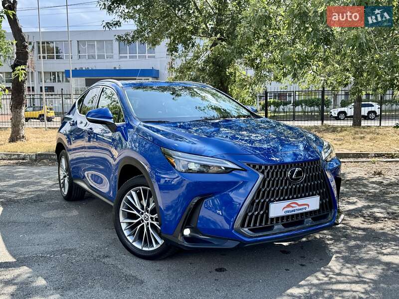 Позашляховик / Кросовер Lexus NX 2022 в 