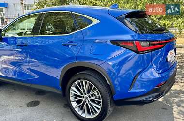 Позашляховик / Кросовер Lexus NX 2022 в 