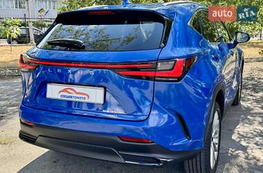 Позашляховик / Кросовер Lexus NX 2022 в 