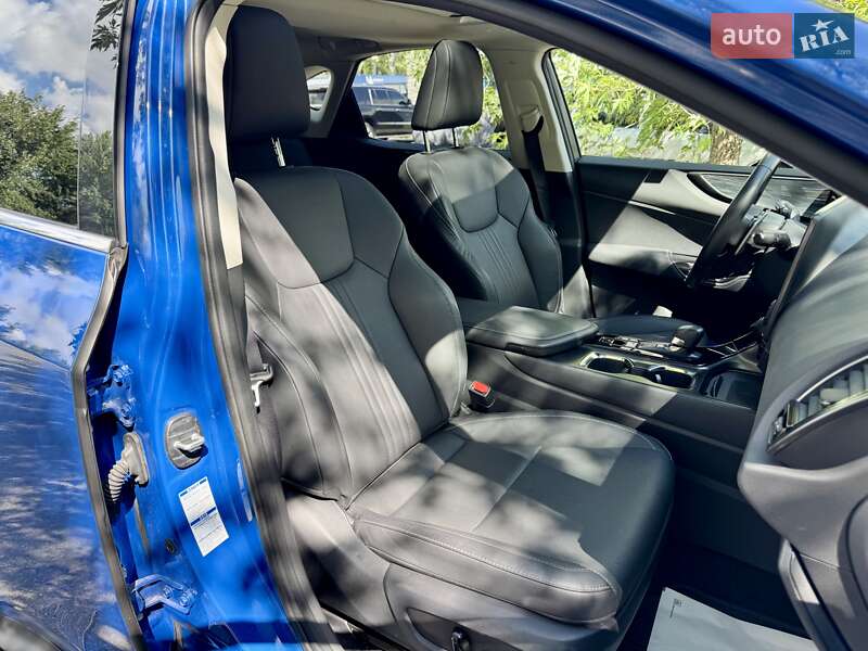 Внедорожник / Кроссовер Lexus NX 2022 в Киеве