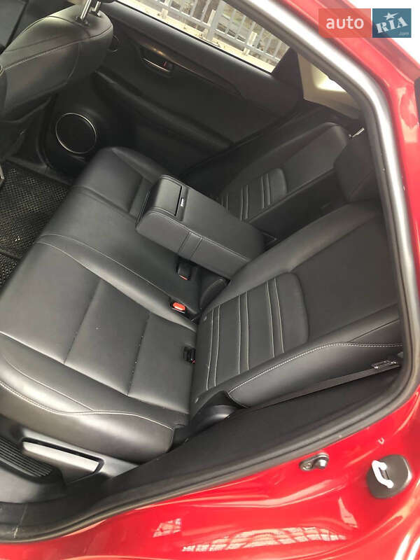 Внедорожник / Кроссовер Lexus NX 2015 в Киеве