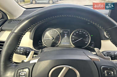 Внедорожник / Кроссовер Lexus NX 2018 в 
