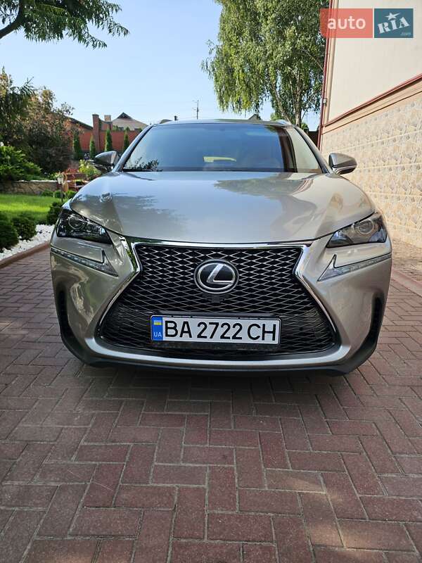 Lexus NX 2017