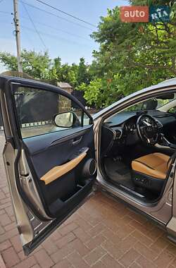 Внедорожник / Кроссовер Lexus NX 2017 в 