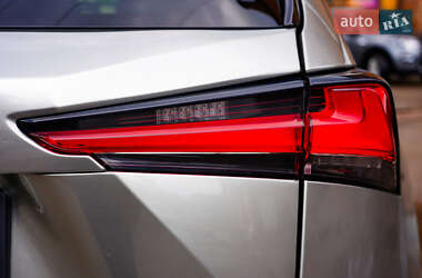Внедорожник / Кроссовер Lexus NX 2019 в 