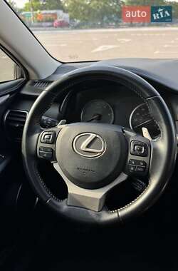 Внедорожник / Кроссовер Lexus NX 2018 в 