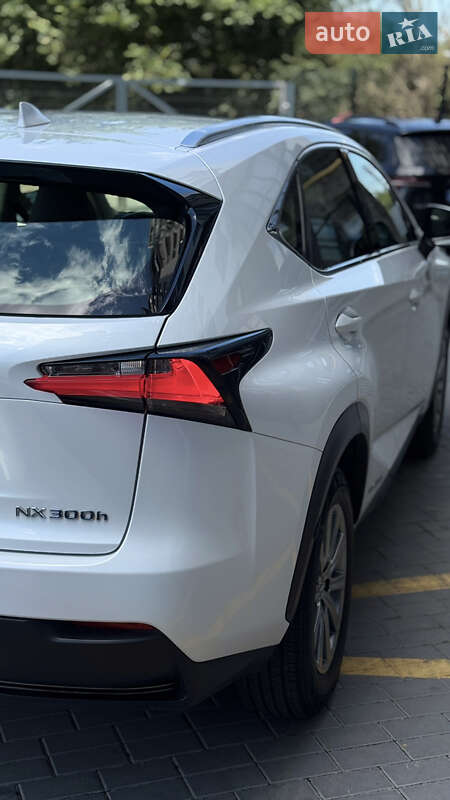 Внедорожник / Кроссовер Lexus NX 2014 в Житомире